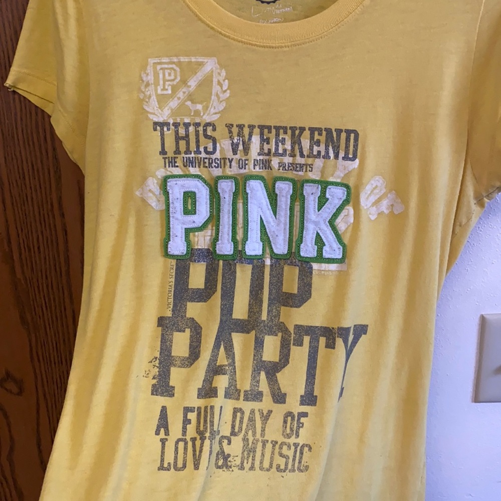 PINK TSHIRT